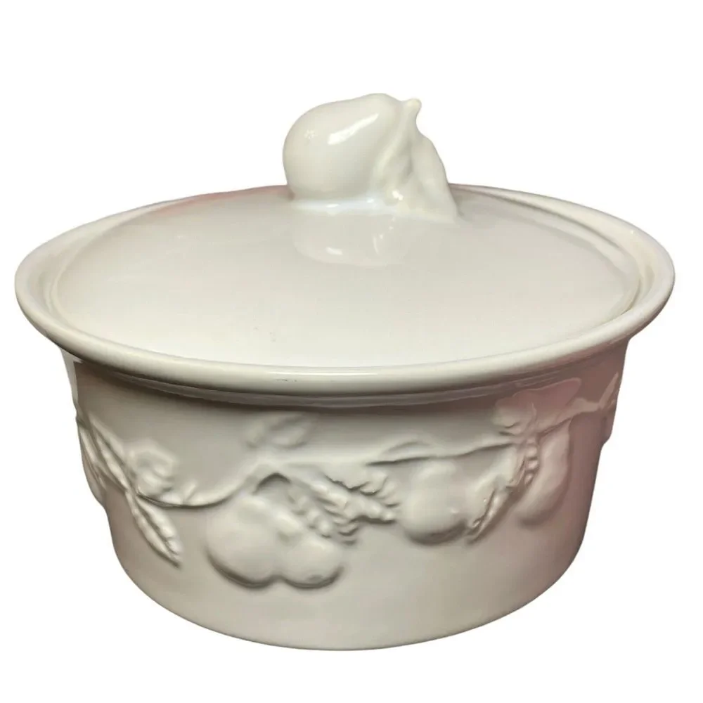 Vintage Lillian Vernon Taiwan Embossed Small Pear Casserole Dish Pot with 5